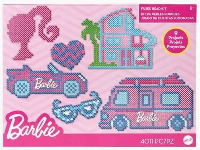 Lot 499-296 - Barbie fused bead kit - 4011 pc ; 9 projects
