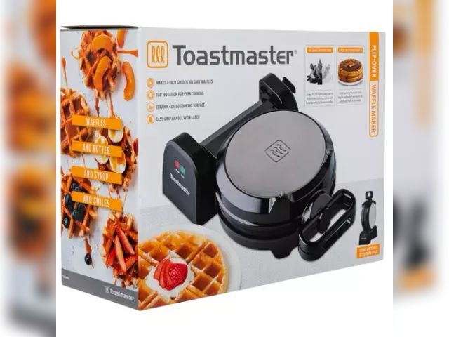 Lot 499-248 - Waffle Maker AND buttermilk Waffle Mix-32 oz
Toastmaster Waffle maker makes 7" golden waffles; 180-d...