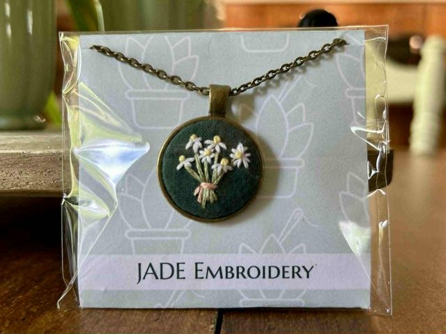 Lot 499-261 - Jade Embroidery Necklace
Thank you Josie Dykstra for this donation!