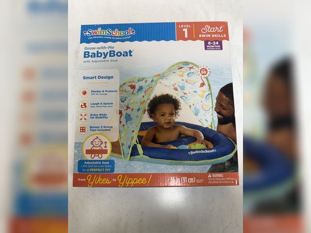 Lot 499-026 - Baby Boat with Adjustable seat! 
*6-24months 
*(Maximum 29Ibs)

Bubble Mower
Bubble Solution INCLUDE...