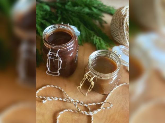 Lot 499-203 - Homemade Hot Fudge and Salted Caramel sauces, by Sara VanTil.  Enjoy 1 pint size jar of each of thes...