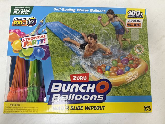 Lot 499-021 - Bunch O ballon’s Water Slide Wipeout