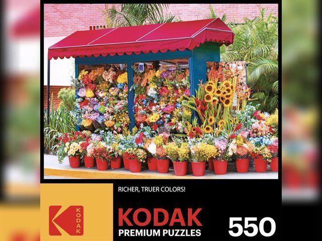 Lot 499-410 - Kodak 500 piece premium puzzle. Retail is $26.00.