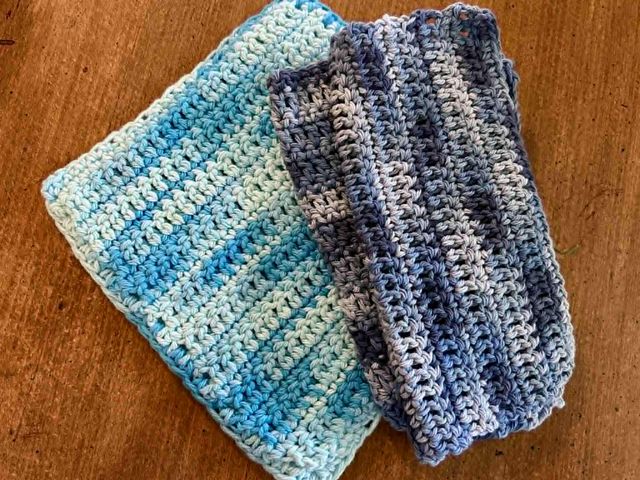 Lot 499-291 - Set of Hot Pad and 2 dish cloths
Made by Mrs. Kuiper- Thank you!