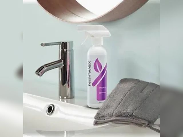 Lot 499-392 - Norwex Descaler
12 fl oz. + squirt top
Thank you Katlyn Tanis for this donation!