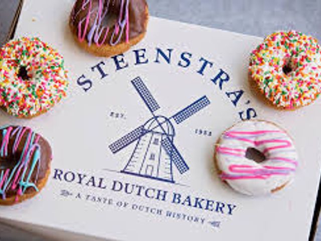 Lot 499-129 - $25 Steenstra's Royal Dutch Bakery Gift Card
Thank you Steenstra's for this donation!!