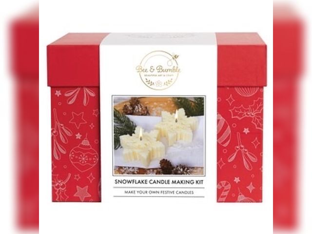Lot 499-402 - Bee &amp; Bumble Snowflake Candle Making Kit
Regularly sells for $22.99