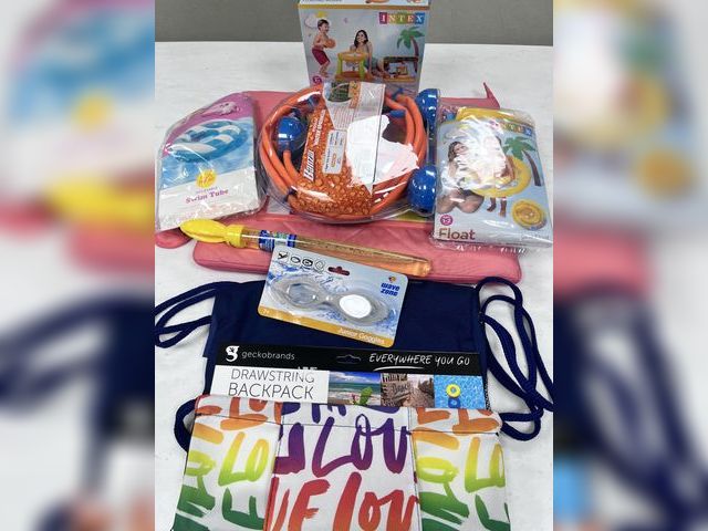 Lot 499-034 - pool party