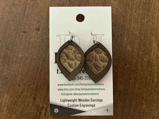 Lot 499-244 - BenJoy Earrings- lightweight wooden earrings
Thank you BenJoy for the donation!