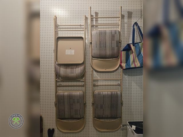Lot 53-635 - Lot of 4 Folding Padded Chairs - Great condition