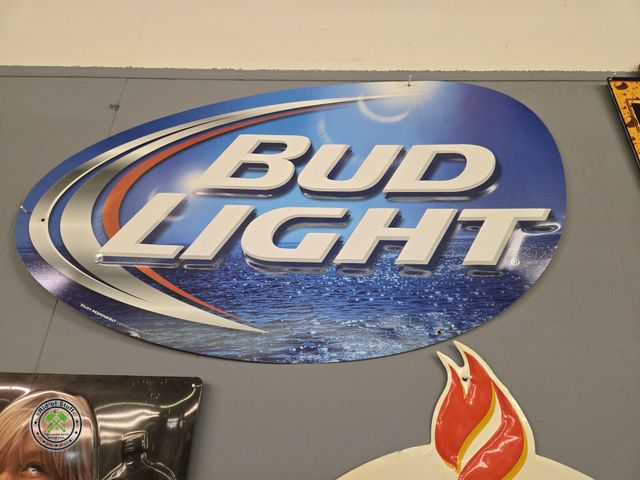 Lot 53-579 - Metal Bud Light Beer Wall Advertising Piece - measures: 30"x16"