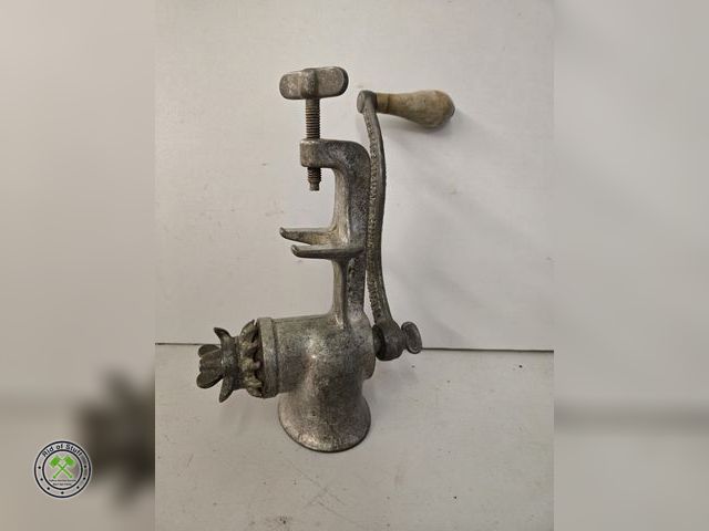 Lot 53-533 - Universal countertop Meat Grinder (B5B)