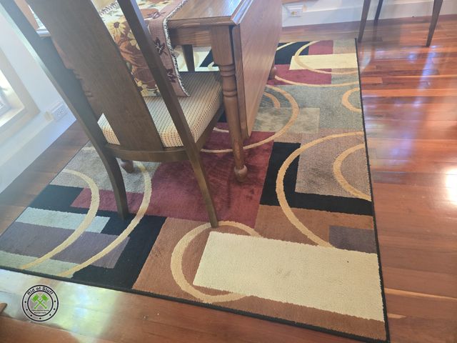 Lot 53-554 - Indoor Accent Rug - excellent condition - 5'x7'