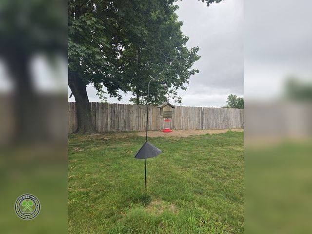 Lot 53-624 - Metal Hook with Bird Feeder