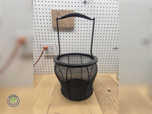 Lot 53-641 - Heavy Duty Metal Basket - Measures: 11"x18"