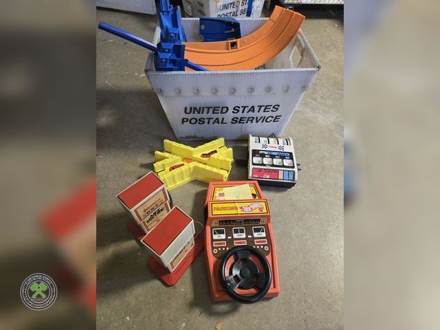 Lot 53-741 - Large Misc Lot of Vintage Hot Wheels Tracks, Pieces and Lap Computer and more! (BSMT-3)