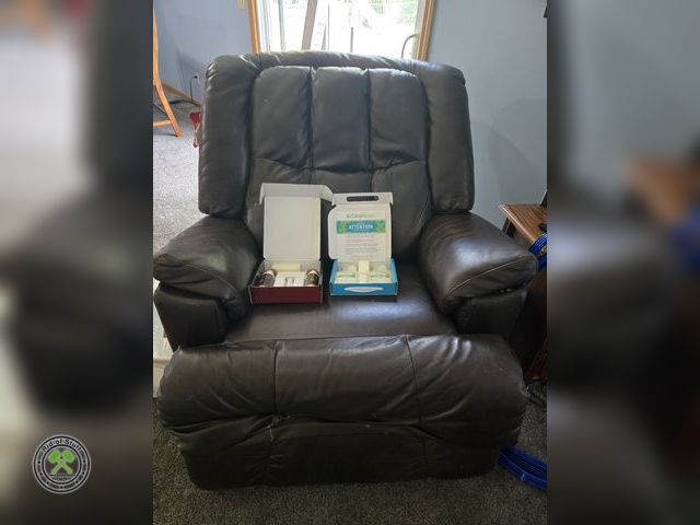 Lot 53-524 - Lane Furniture Genuine Leather Comfort King Reclining Chair - Good Condition