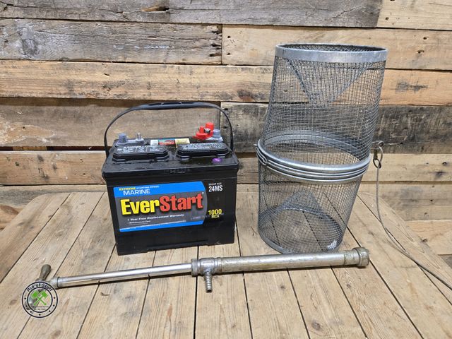 Lot 53-938 - Everstart Marine Battery - Works with Metal Minnow Trap and more (C)