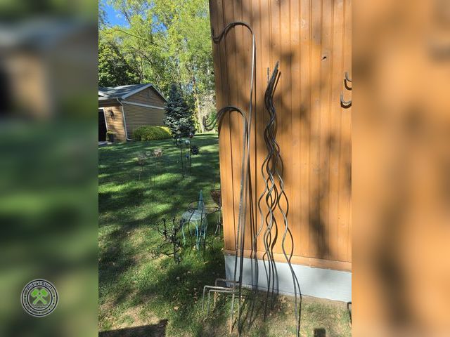 Lot 53-738 - Lot of Shepards Hooks and Metal Curvy Posts