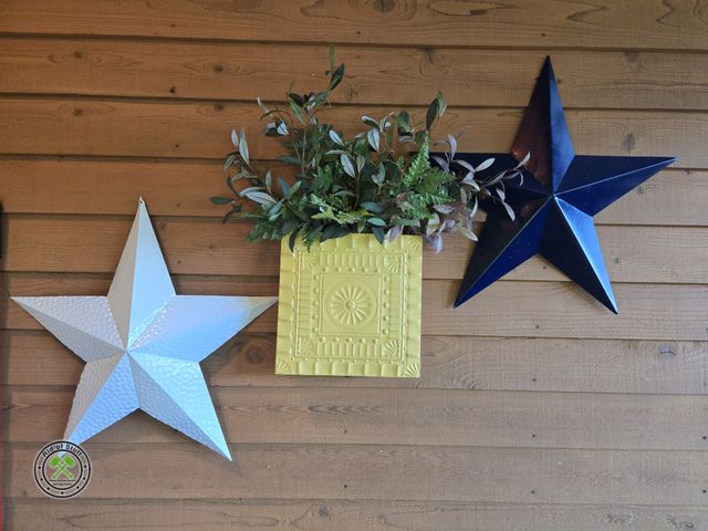 Lot 53-659 - Metal Wall Outdoor/Indoor Star Decor