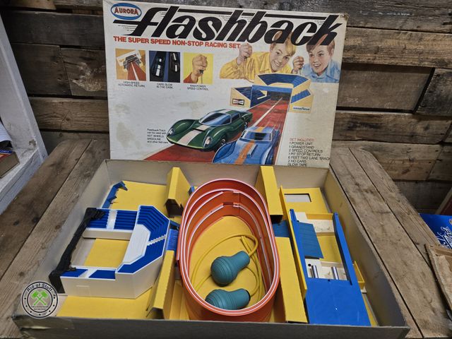Lot 53-3115 - Vintage Aurora Flashback Car Racing Set (D2B)