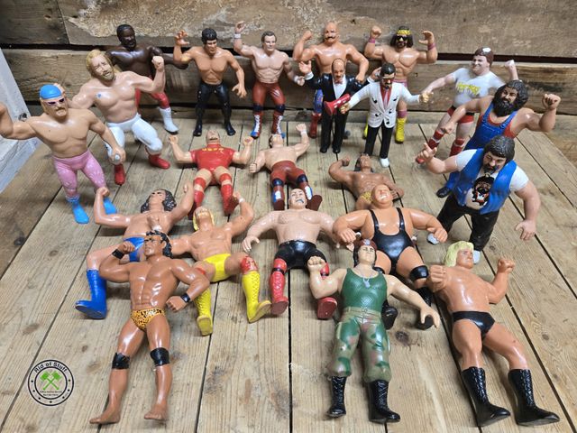 Lot 53-3104 - Lot of 20 Vintage 1980's Rubber Wrestlers with 2 Referees