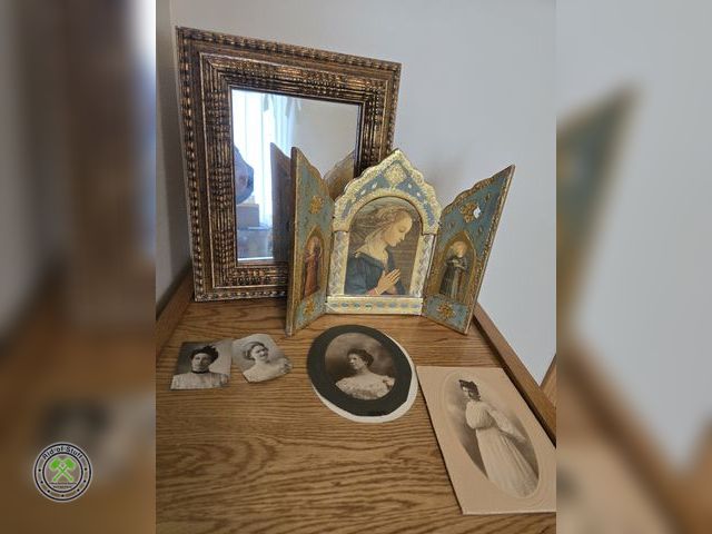 Ridofstuff.com - Lot 53-2023 - Vintage Italian Triptych, Virgin Mary ...