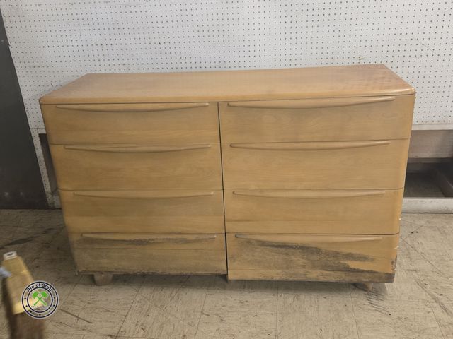 Lot 53-802 - Vintage Heywood Wakefield 6 Drawer Dresser - Measures: 54"x20"x35" - Needs a little TLC, but a solid...