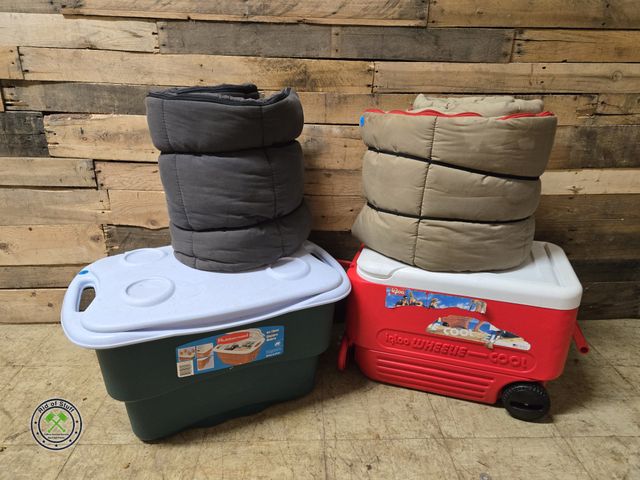 Lot 53-829 - (2) Insulated Coolers and (2) Sleeping Bags (D1F)