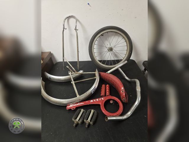 Lot 53-669 - Vintage Schwinn Pixie Bicycle Parts (bsmt)
