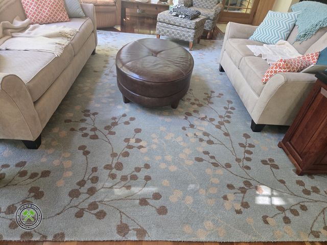 Lot 53-521 - Large 9' Light Blue Floral Patterned Area Rug - Excellent Condition