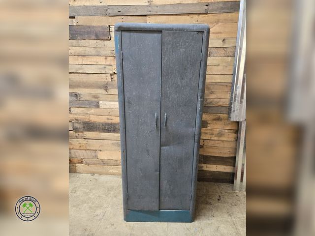 Lot 53-2041 - Bluish Green Metal Garage Cabinet - Measures: 26"x19"x64"