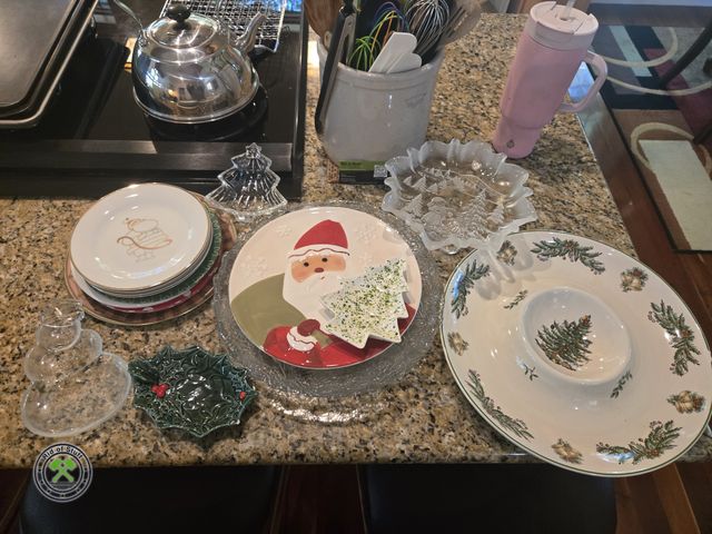 Lot 53-536 - Large lot of Christmas and Holiday Serving Platters/Trays/Plates and more. Must bring own boxes to l...