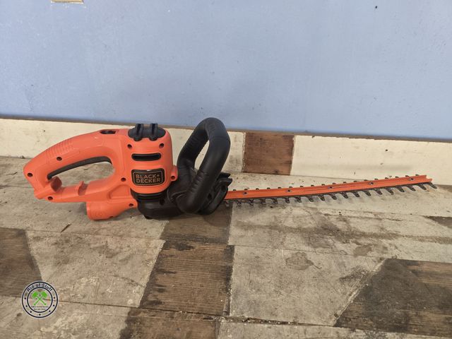 Lot 53-593 - Electric Powered Black and Decker Electric 18" Hedge Trimmer - Works
