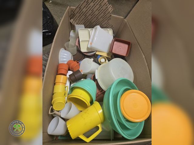 Lot 53-636 - Large Box full of Vintage Tupperware containers (BSMT-1)