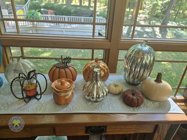 Lot 53-516 - Lot of Fall Pumpkin Household Decor