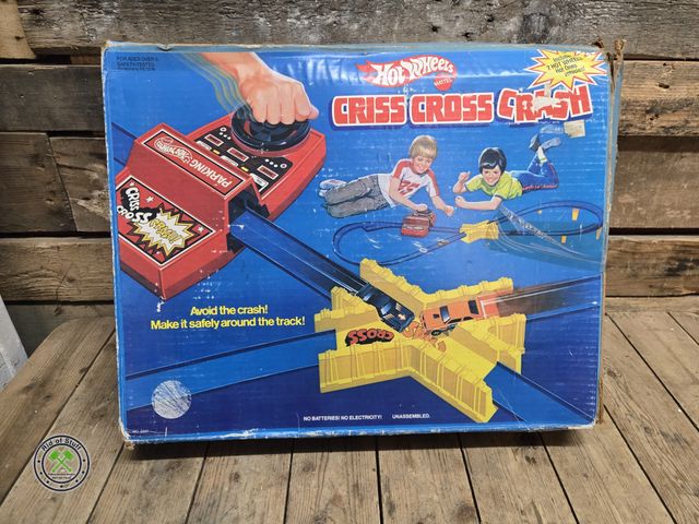 Lot 53-3114 - Vintage Hot Wheels Criss Cross Crash, as is. No cars come with it.  (D2B)