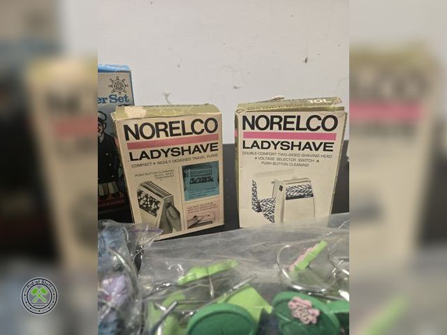 Lot 53-640 - (2) Vintage Woman's Razor's, Vintage Salt &amp; Pepper Shakers in box, Vintage Shower Hooks.