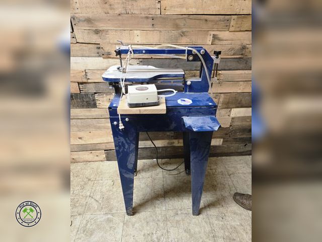 Lot 53-968 - Working Electric Powered Scroll Saw on metal stand