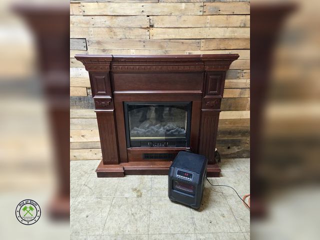 Lot 53-2002 - Wooden Mantel Style Heater - Powers on, lights work, did not feel warmth but did not test it too muc...