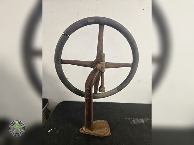 Lot 53-664 - Vintage Big Ben Wheel