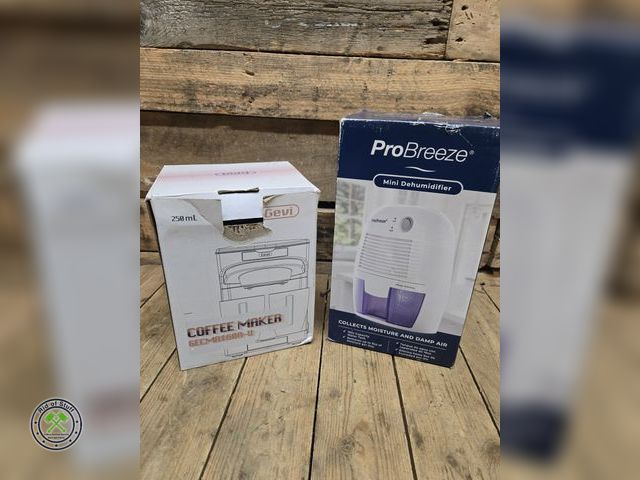 Lot 53-1042 - Small Room Humidifier and New Coffee Pot