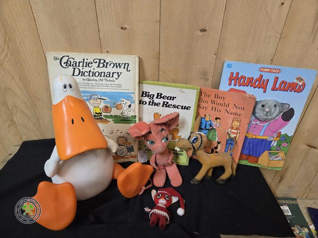 Lot 53-554 - Vintage hardcover children's books, Vintage Murduck Scrubba Ducky Talking Bath Toy, Vintage Kamar Pl...