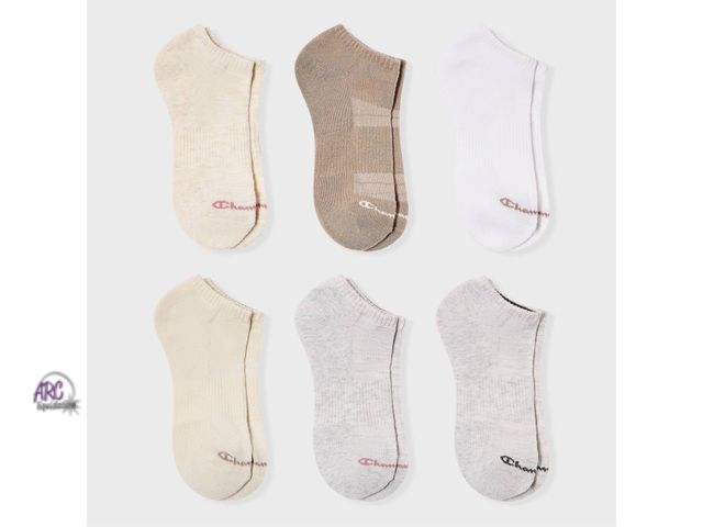 Lot 56-278427 - NEW Champion Women's 6pk Low Cut Socks