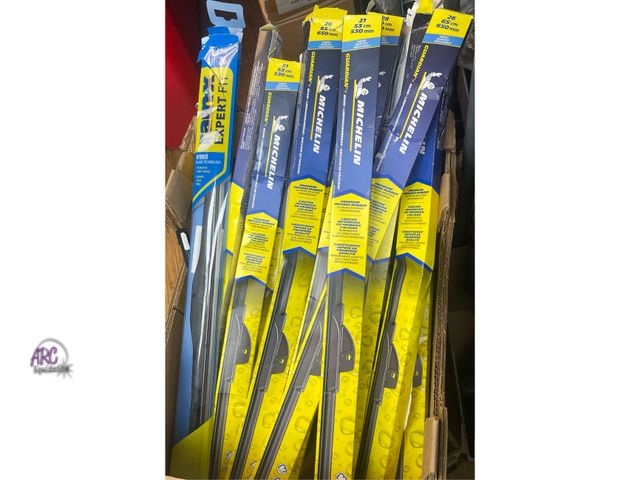 Lot 56-296213 - NEW Bulk Lot Of Various Windshield Wipers