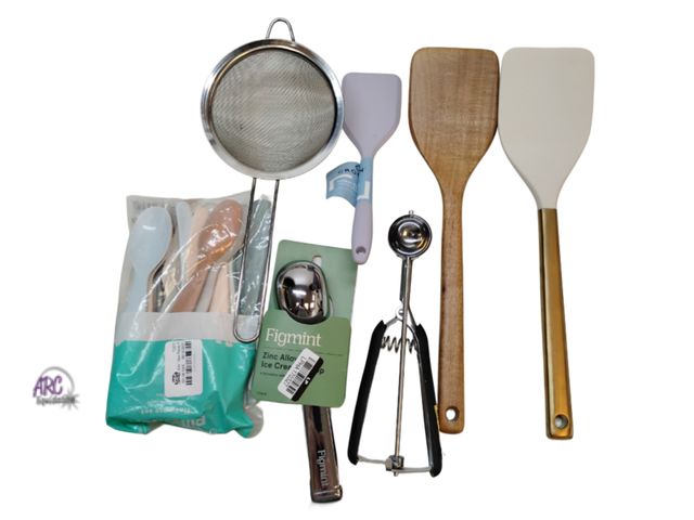 Lot 56-512934 - NEW-ASSORTED kitchen items-3 spatulas, melon baller, ice creams, strainer, spoons