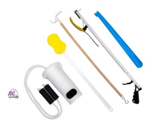 Lot 56-269898 - NEW FabLife Hip Kit 5 with 26" Reacher, Contoured Sponge, Formed Sock Aid, 18" Plastic Shoehorn, 24"...