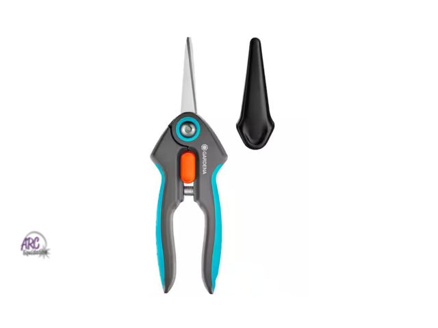 Lot 56-241165 - New In Box - FreshCut Scissors