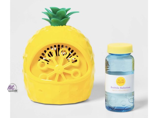 Lot 56-116760 - New Sun Squad Pineapple Bubble Maker - Plastic Toy for Kids Ages 3+