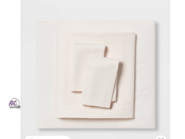 Lot 56-324330 - New, Room Essentials Cotton Blend Sateen Sheet Set in white. size King